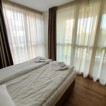 Apartment In Chantrer With Garage Burgas